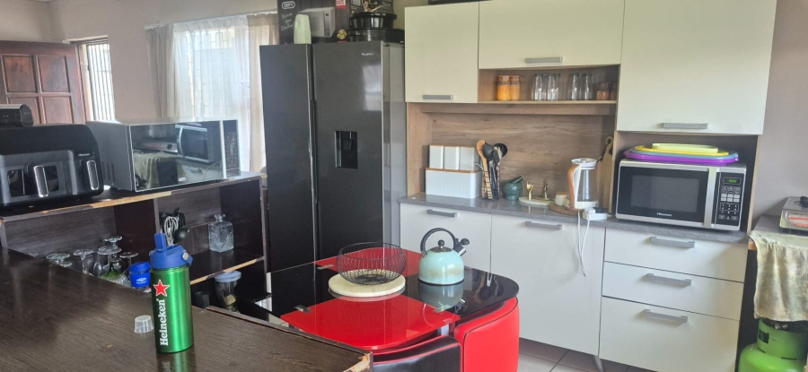 3 Bedroom Property for Sale in Braelyn Eastern Cape